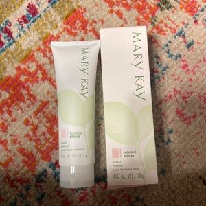 Mary Kay Discontinued botanical effects cleanse for normal to dry skin